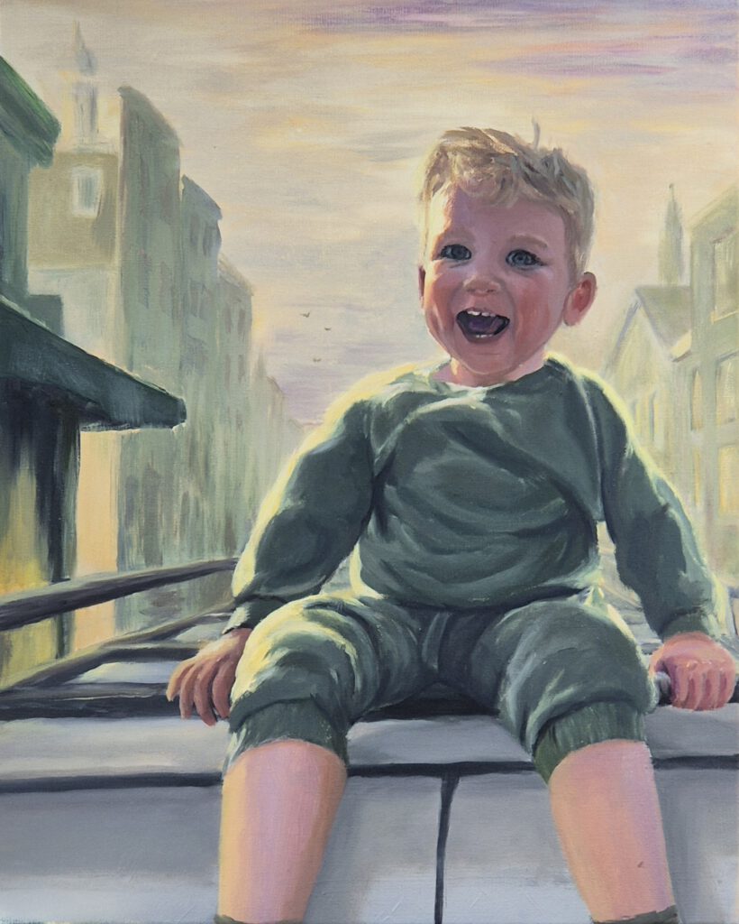Kinderportret: Joyrider. Vrolijk portret van een kind op een bus in de stad